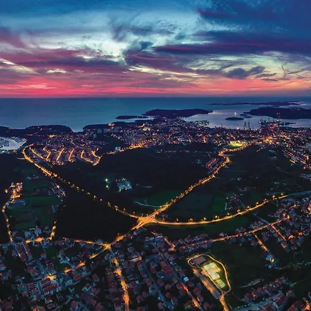 Beautiful In With Wifi Апартаменти *